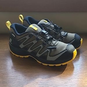 Kids Salomon XS Pro Waterproof Shoes Black Yellow